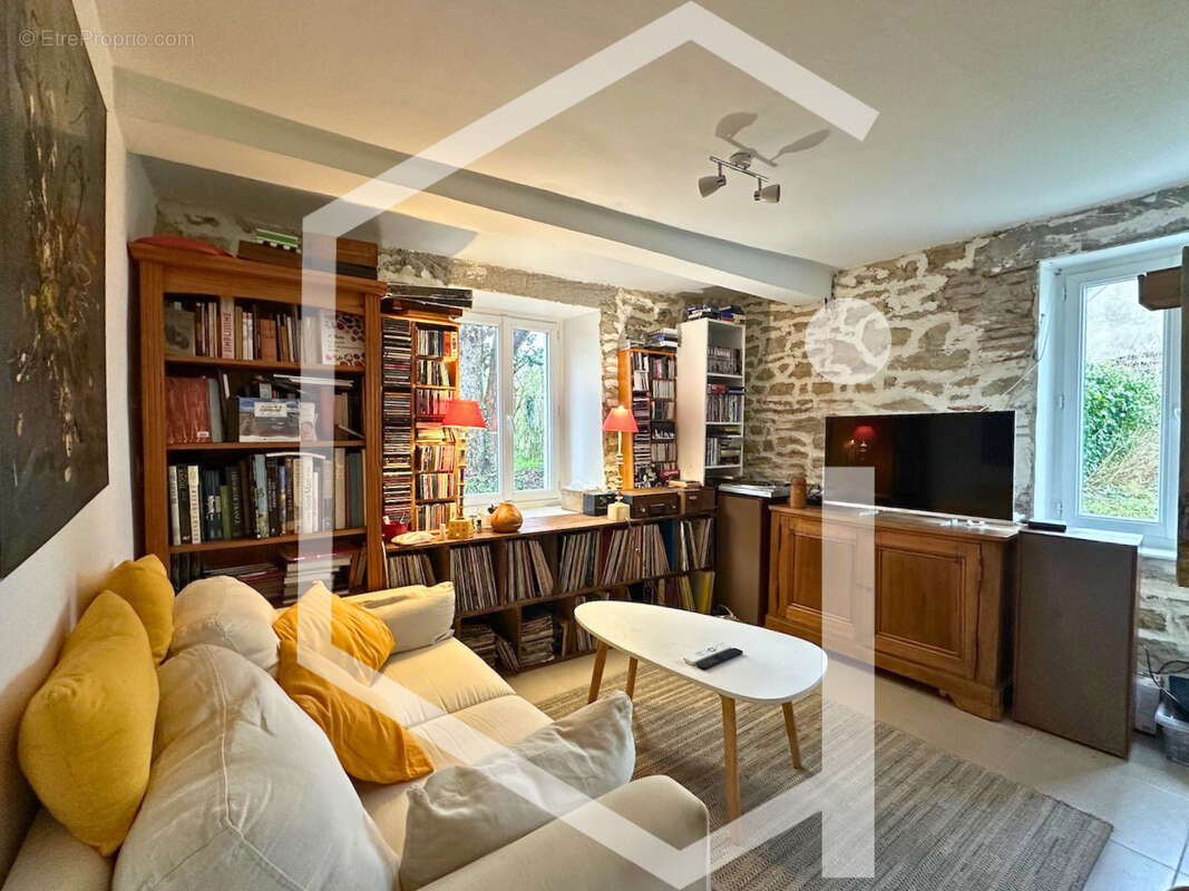 Maison à COSNE-COURS-SUR-LOIRE