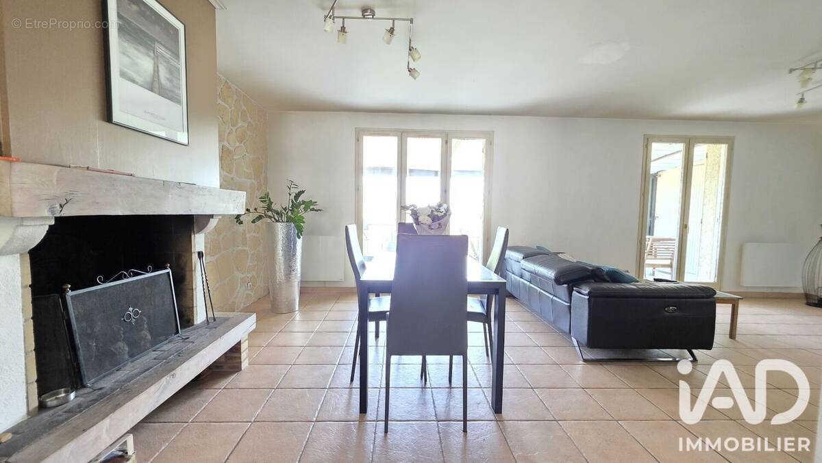 Photo 1 - Maison à MEZY-SUR-SEINE