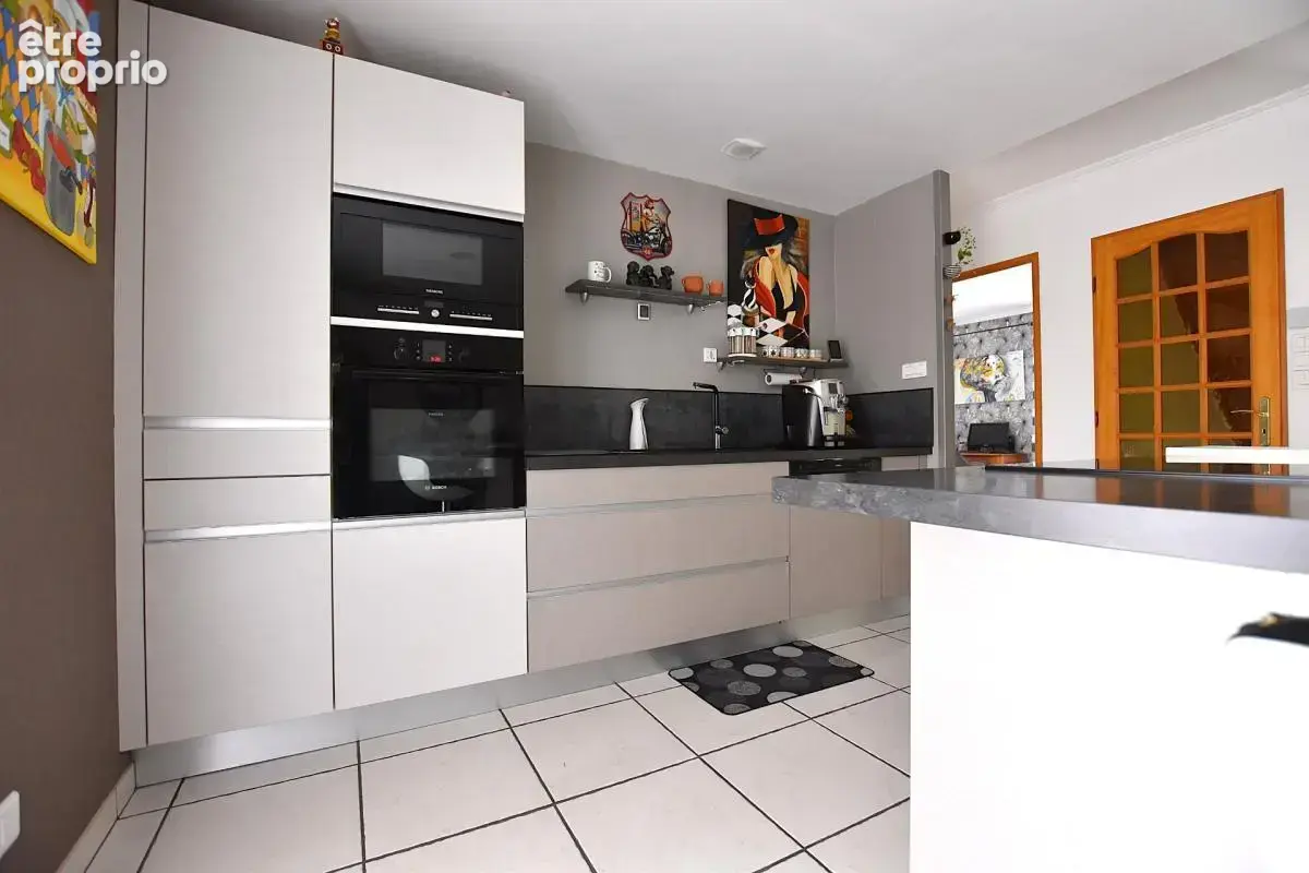 Saint-Ferréol-d’Auroure   201 m² habitables   Terrain paysager 1 950 m²   Piscine chauffée - photo 11