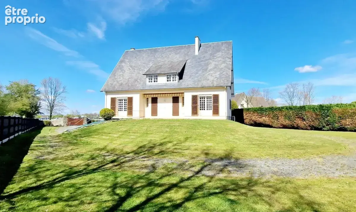 EXCLUSIVITÉ – Maison familiale de 195 m² – 7 chambres – Sous-sol complet – Double garage – Condé-sur-Vire - photo 4