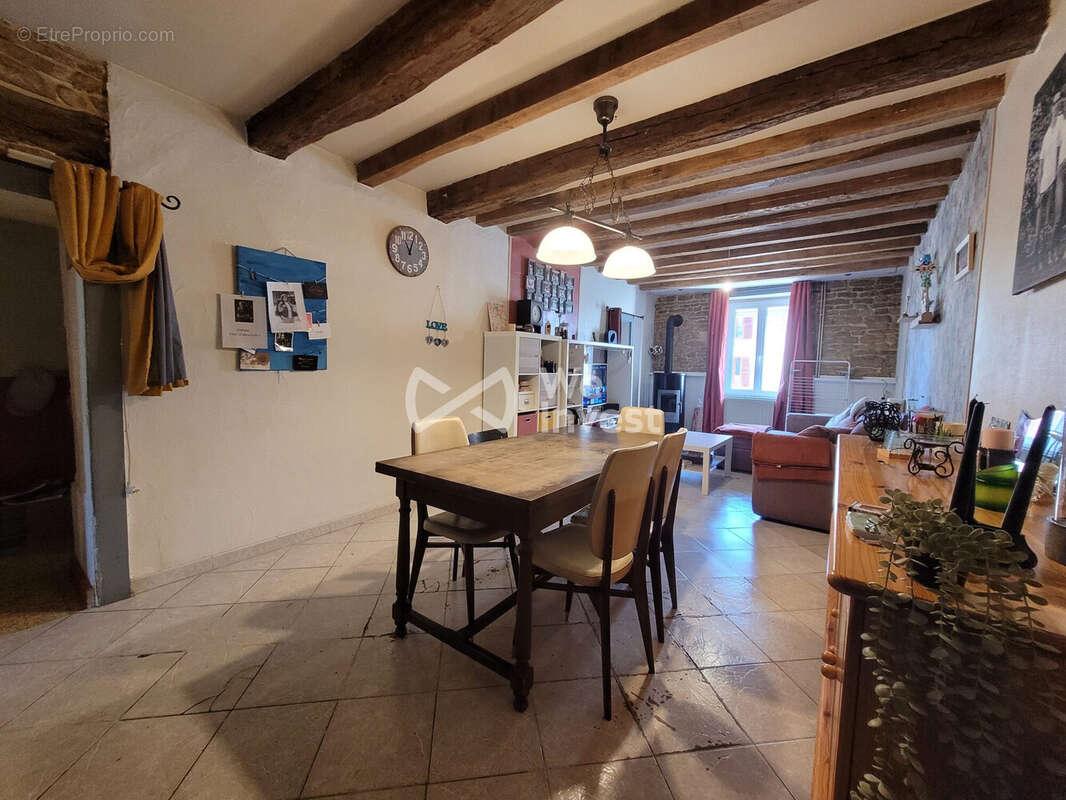 Maison à MESSINCOURT