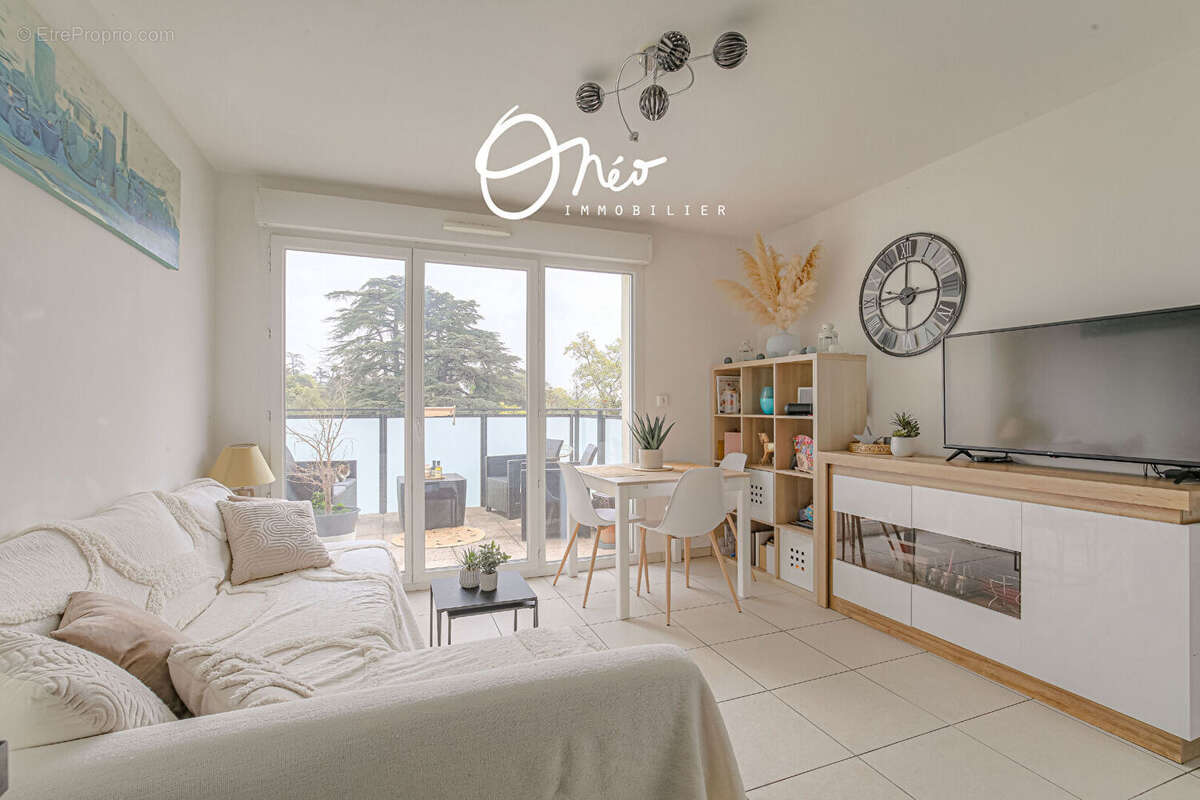 Appartement à VERNAISON