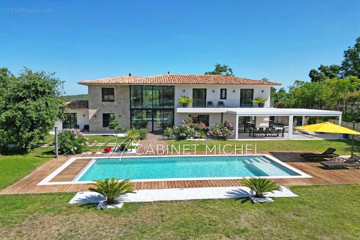 Maison 322 m² à Roquefort-Les-Pins  - photo 3