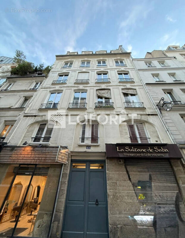 Appartement à PARIS-2E