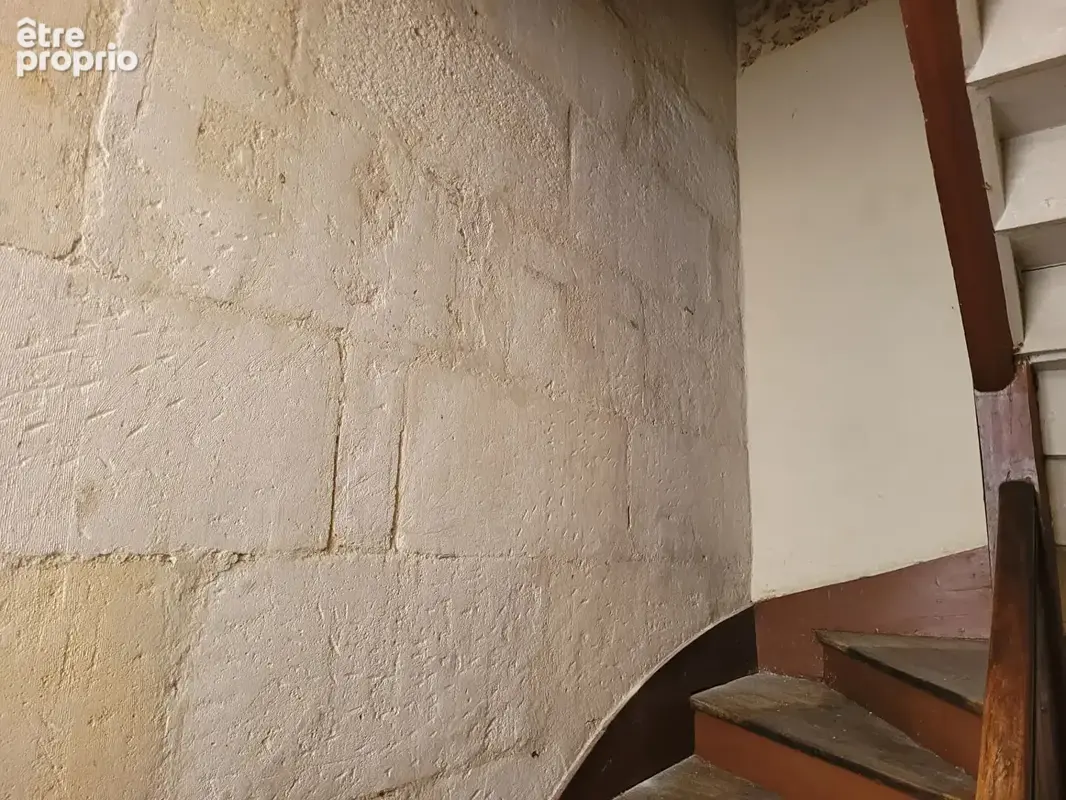 ROCHEFORT hyper centre - un appartement meublé de 27 m² au 2ème étage loué - photo 13