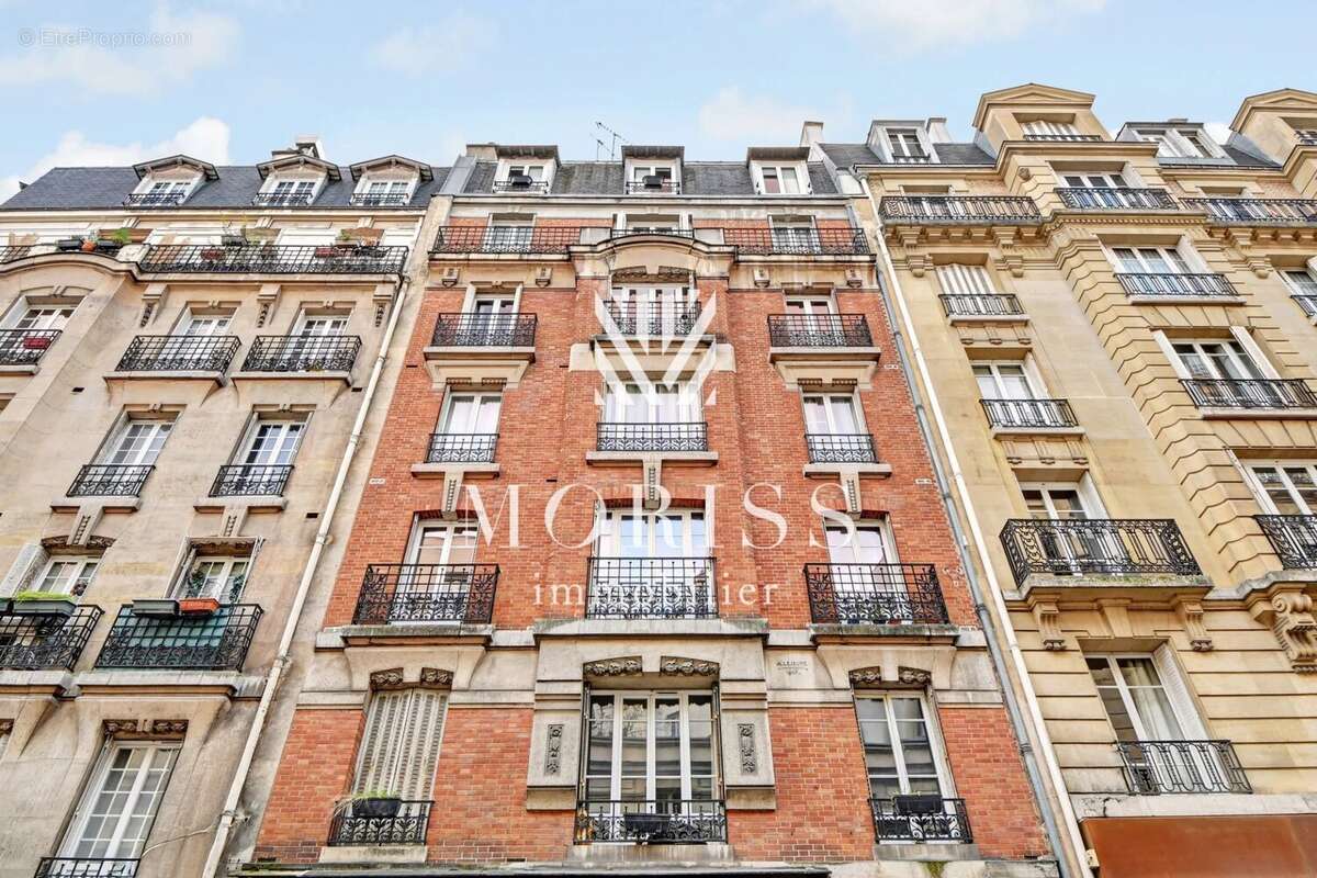 Appartement à PARIS-20E