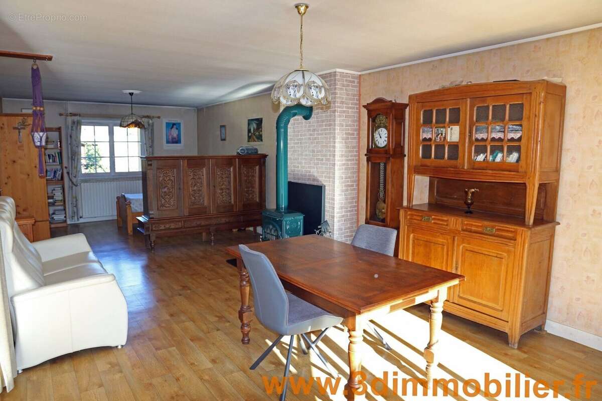 Maison 90 m² à Bletterans  - photo 4