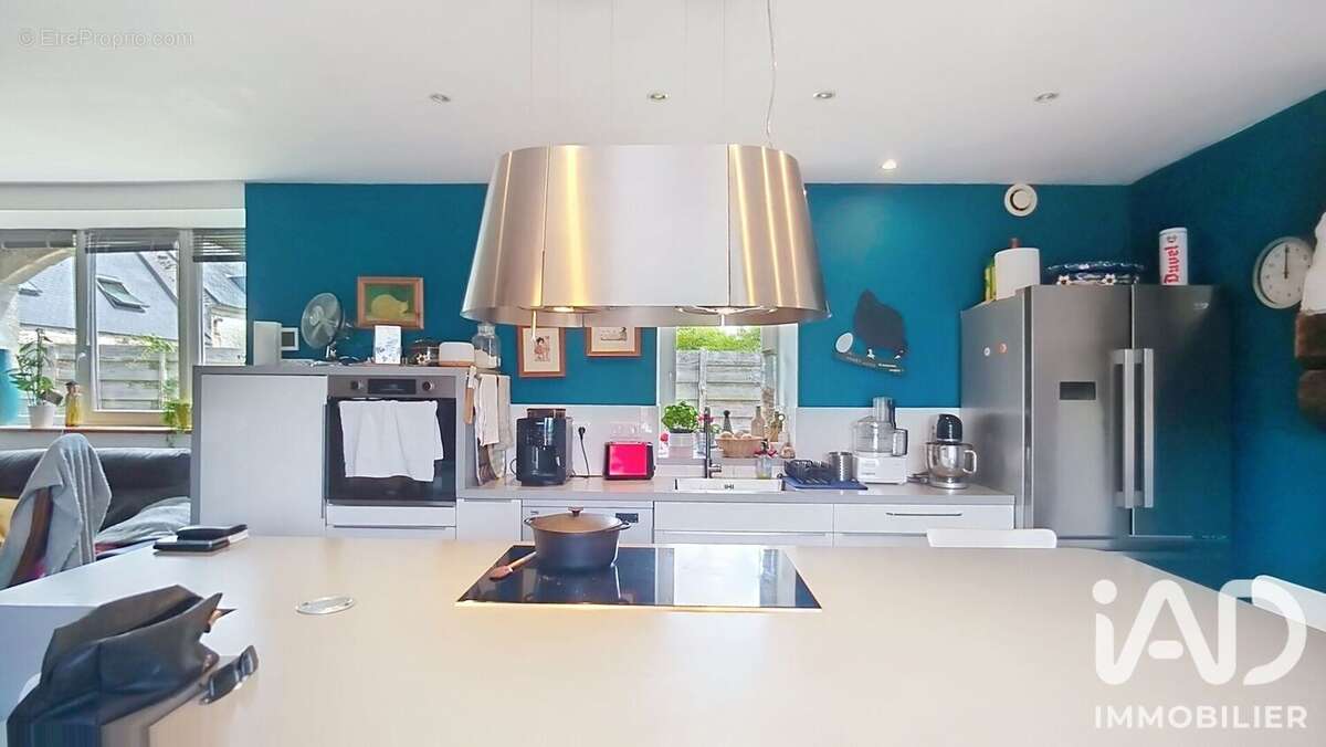 Maison 117 m² à Ploneour-Lanvern  - photo 5