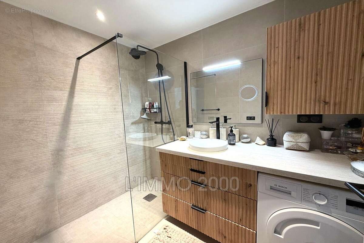 Appartement 55 m² à Antibes  - photo 7