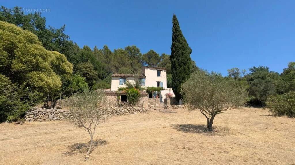COTIGNAC Maison ancienne sur 4.862m² - photo 2