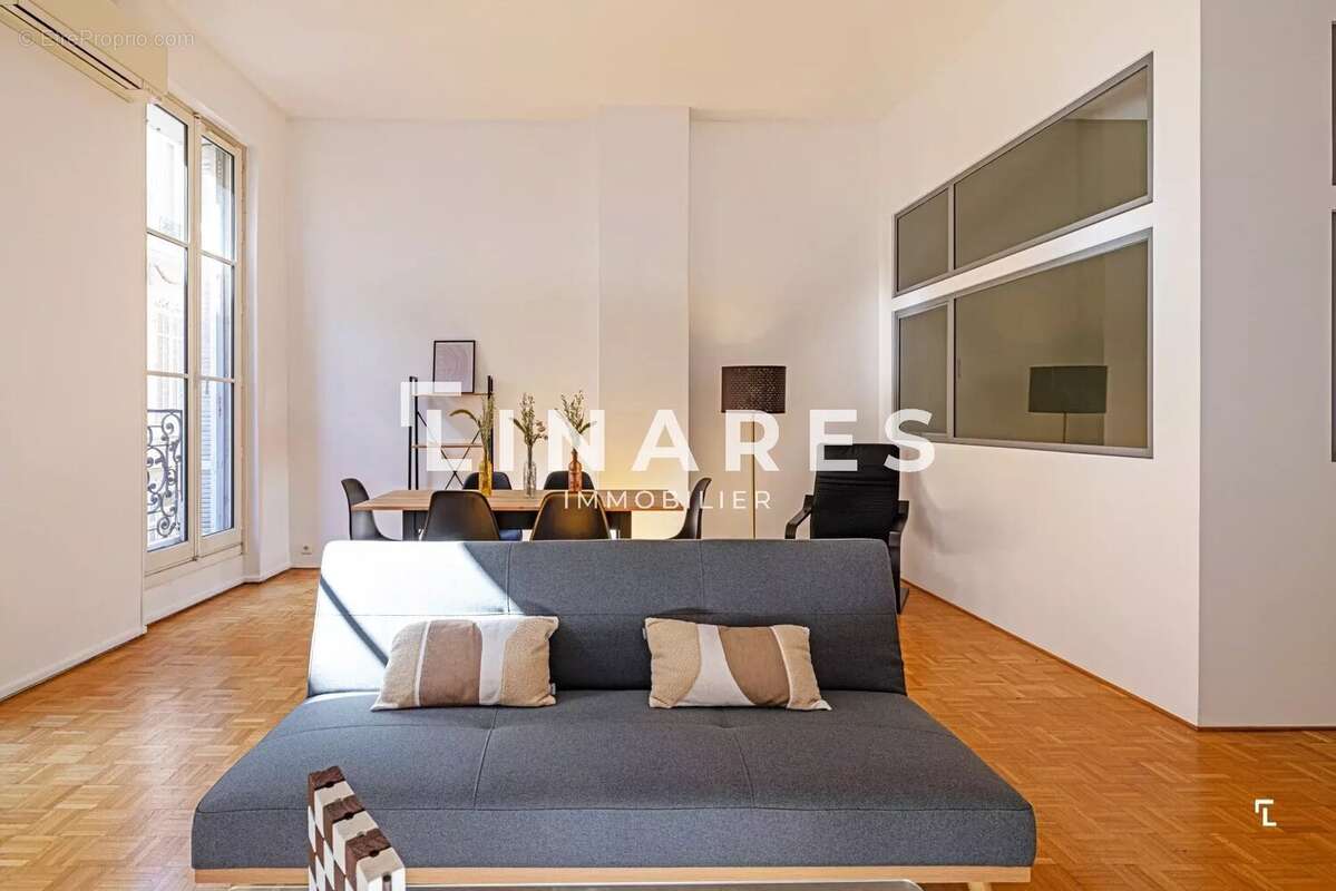 Appartement à MARSEILLE-6E