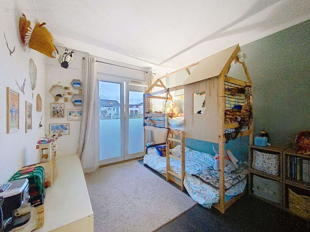 Appartement à SAINT-MAUR-DES-FOSSES