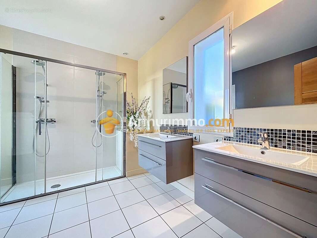 Maison à BOURGOIN-JALLIEU