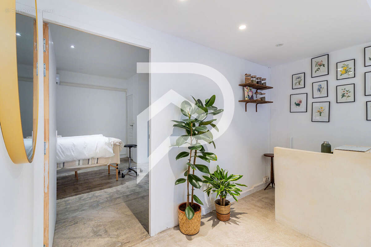 Commerce à MARSEILLE-6E