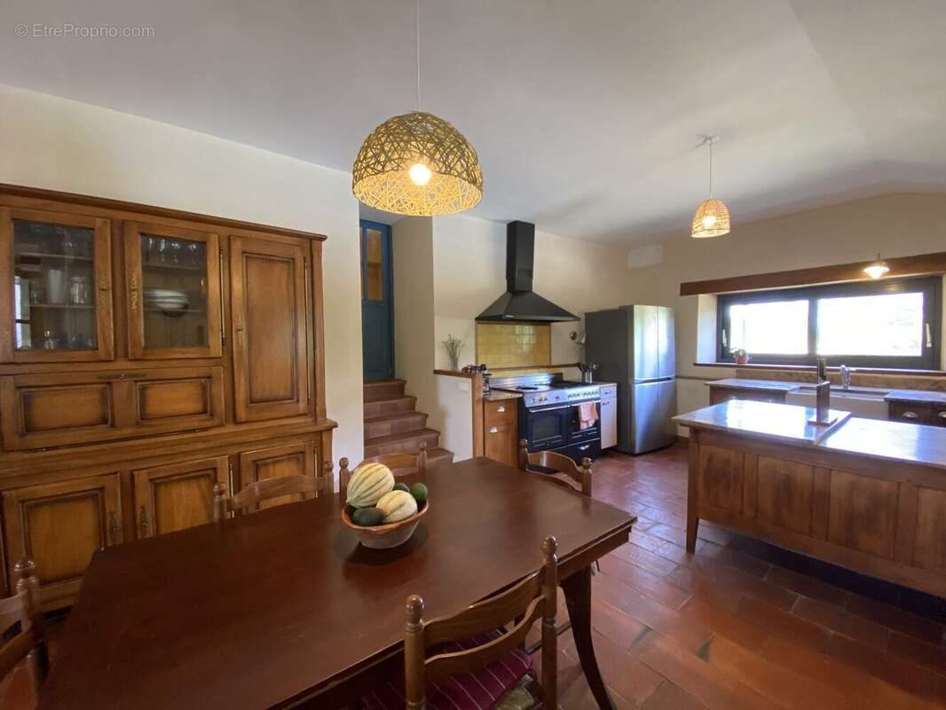 Maison 211 m² à Jegun  - photo 6