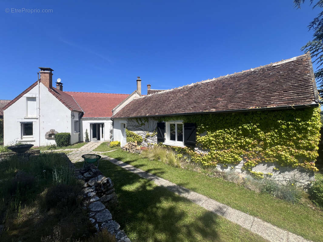 Maison à CHATEAUMEILLANT