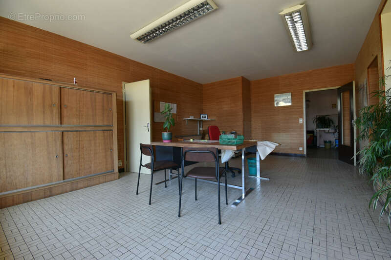 Maison 350 m² à Saint-Mars-D'egrenne  - photo 17