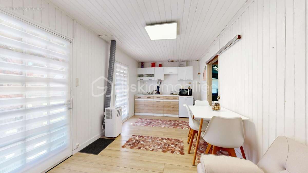 Maison à SAINT-GENCE