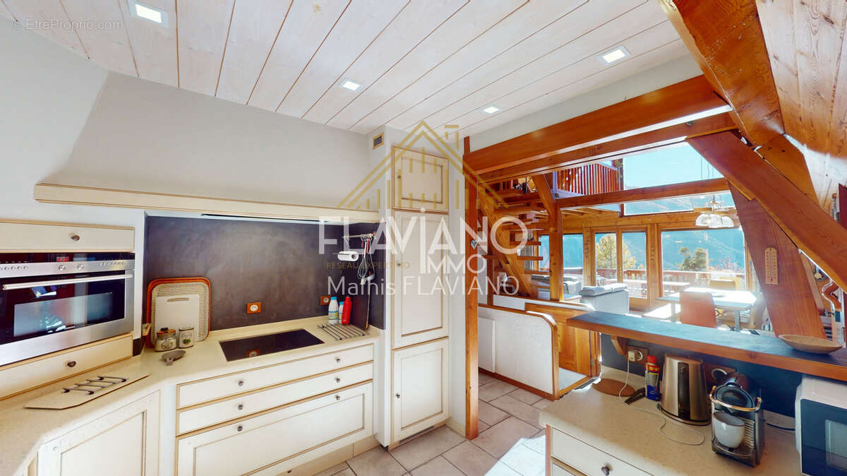 Maison à UVERNET-FOURS