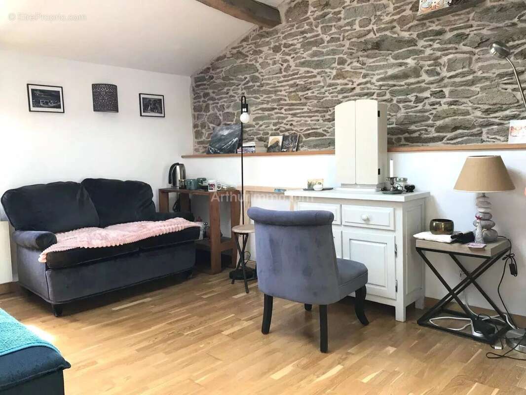 Maison à CHATEAU-GUIBERT