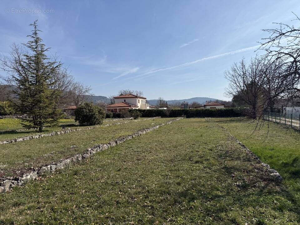 Terrain à SAINT-CEZAIRE-SUR-SIAGNE