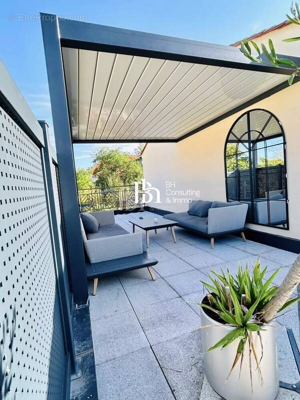 Maison à VILLENAVE-D&#039;ORNON