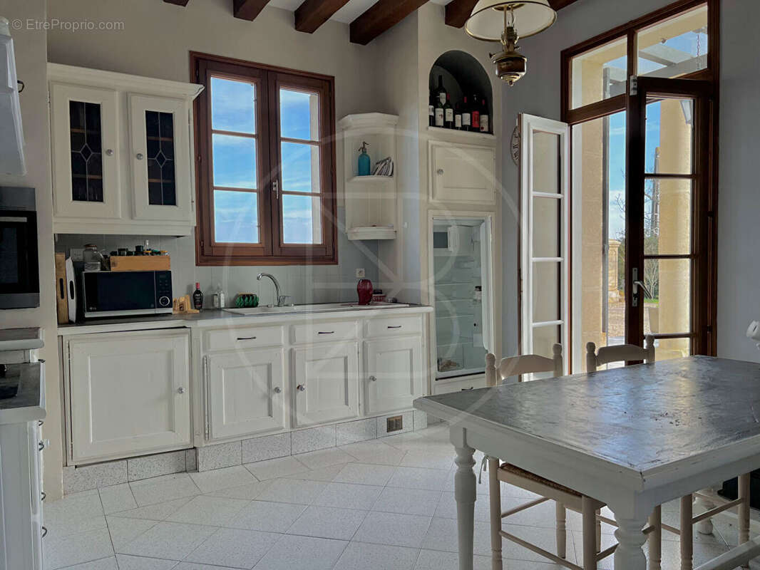 Maison à SAINT-EMILION