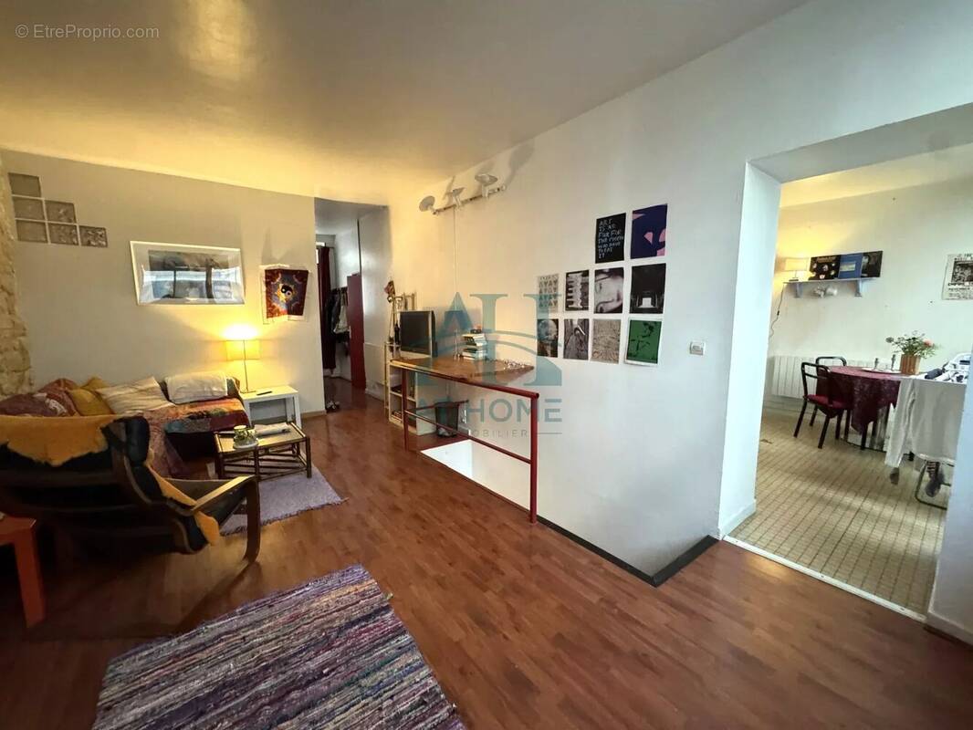 Appartement à PARIS-10E