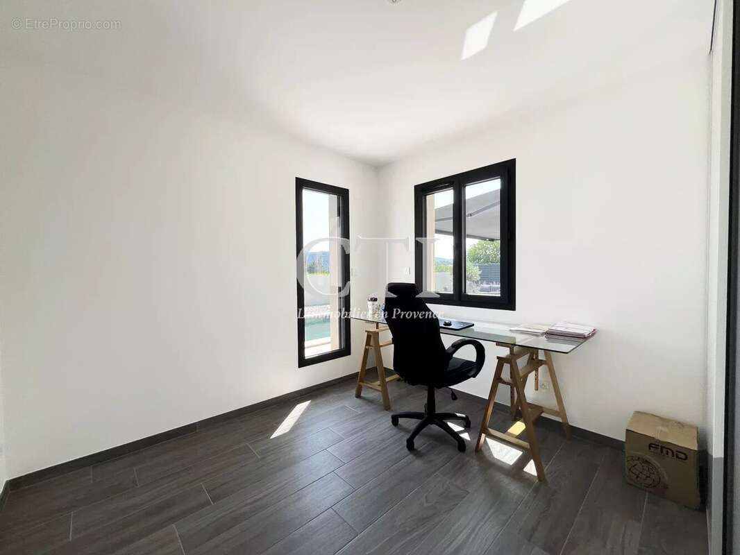 Maison à VAISON-LA-ROMAINE