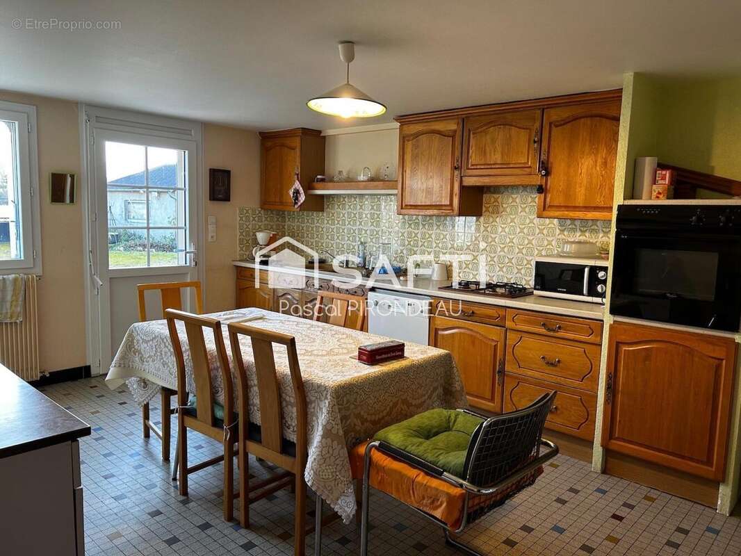 Photo 2 - Maison à LA CHAPELLE-SUR-LOIRE