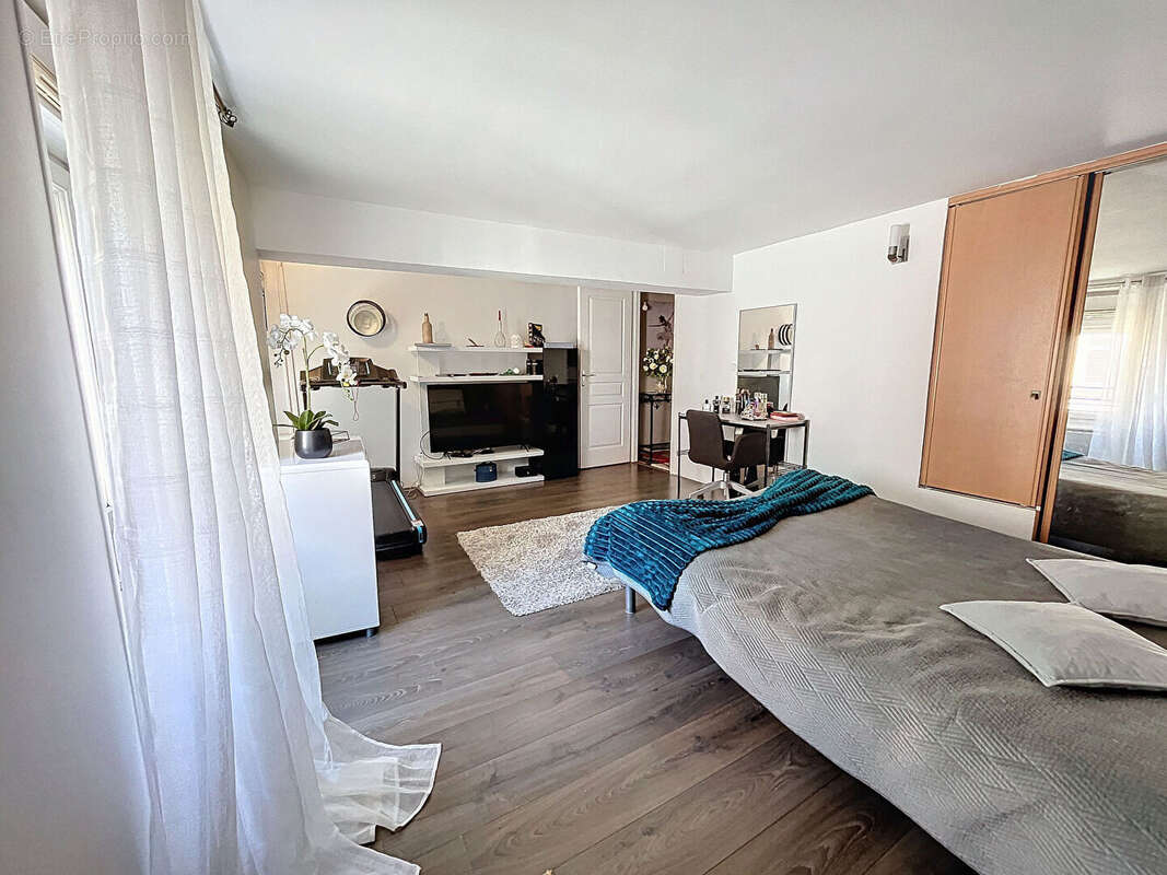 Maison à BRIIS-SOUS-FORGES