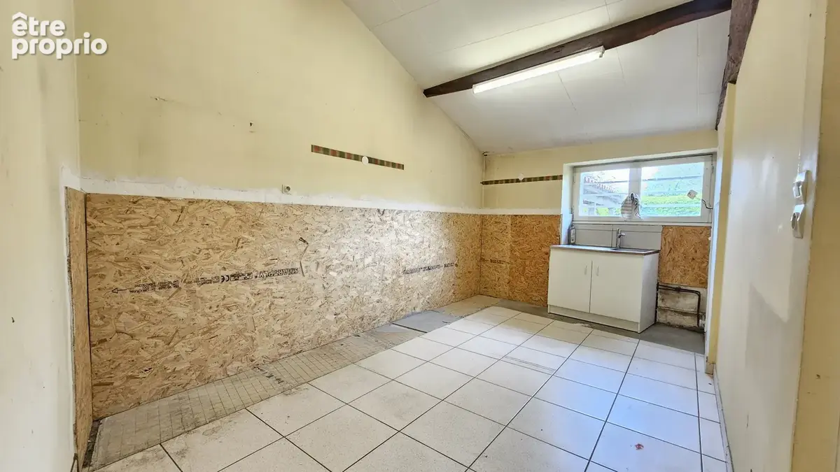 Plateau brut avec beau potentiel en plein bourg - photo 3