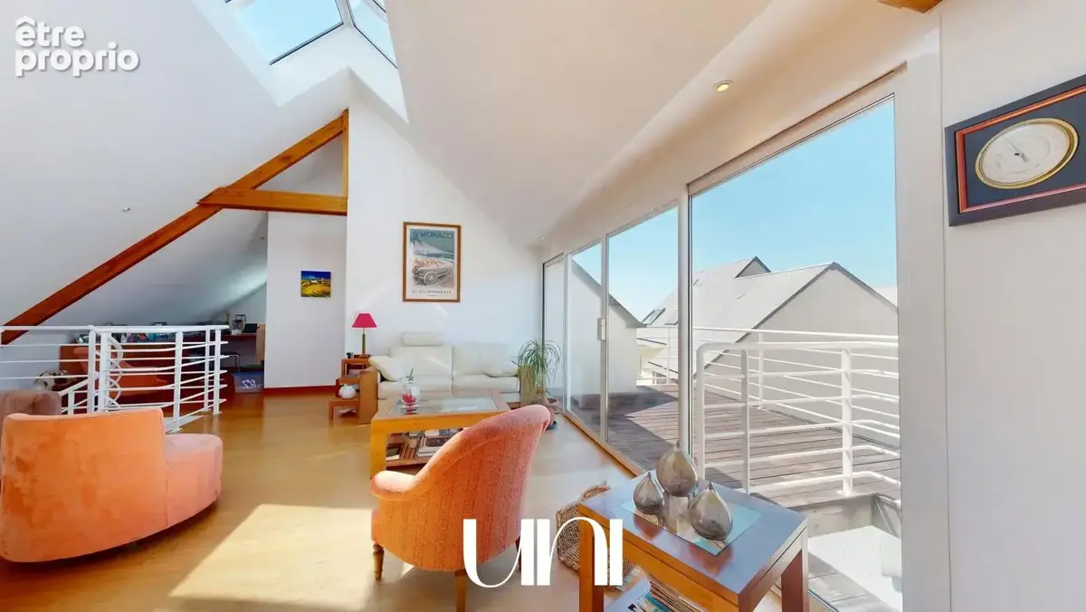 Maison 8 pièces de 170 m2- DONVILLE LES BAINS - photo 3