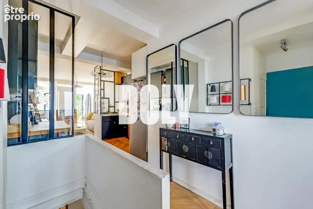 Doly - Duplex avec Jardin, un Ecrin de verdure au Coeur des Abbesses ! - photo 8