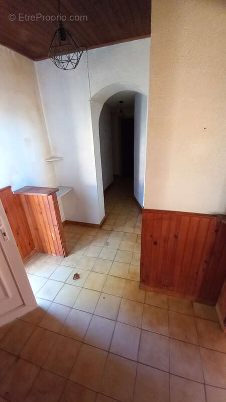 Maison à COLOMBIERES-SUR-ORB