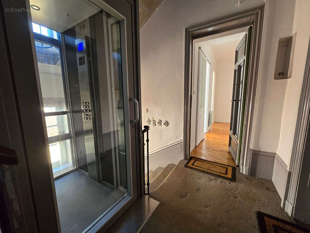 Appartement à LYON-6E