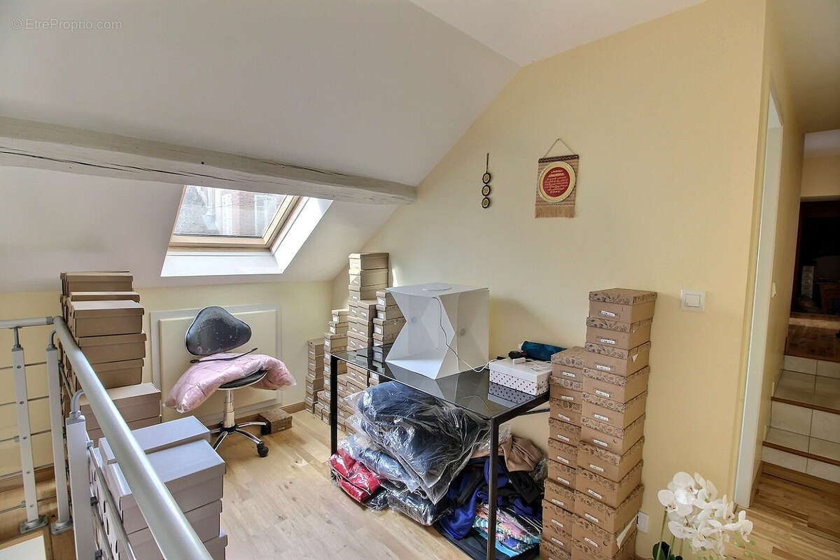 Maison à BUSSY-EN-OTHE