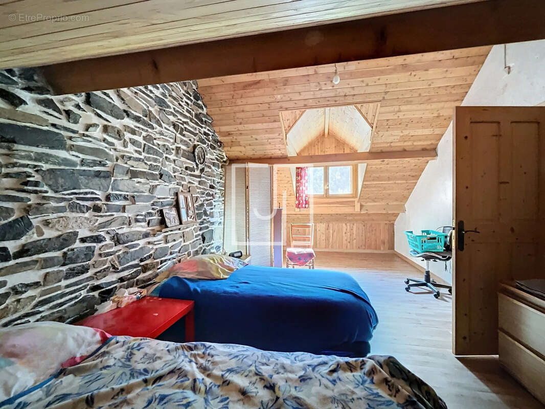 Maison à LA CONDAMINE-CHATELARD