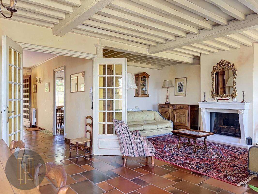 Exclusivité villa Saint Jean des Vignes terrain de 1900 m2 - photo 2