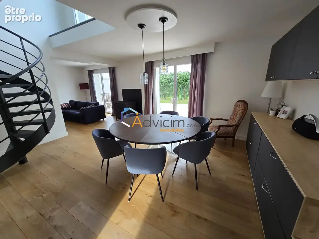 Maison 4 pièces 114 m² à vendre à Saint-Pryve-Saint-Mesmin (45750) - photo 4