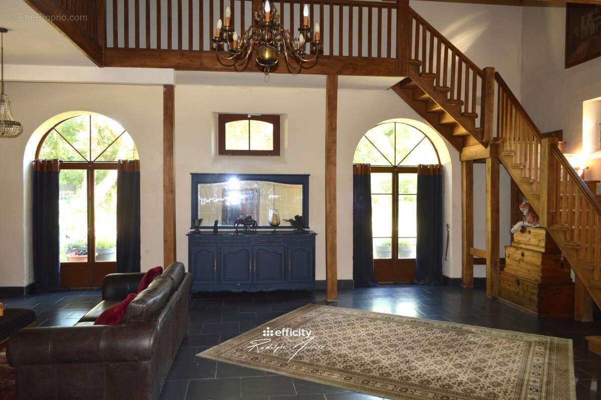 Maison à COULONGES-SUR-L&#039;AUTIZE