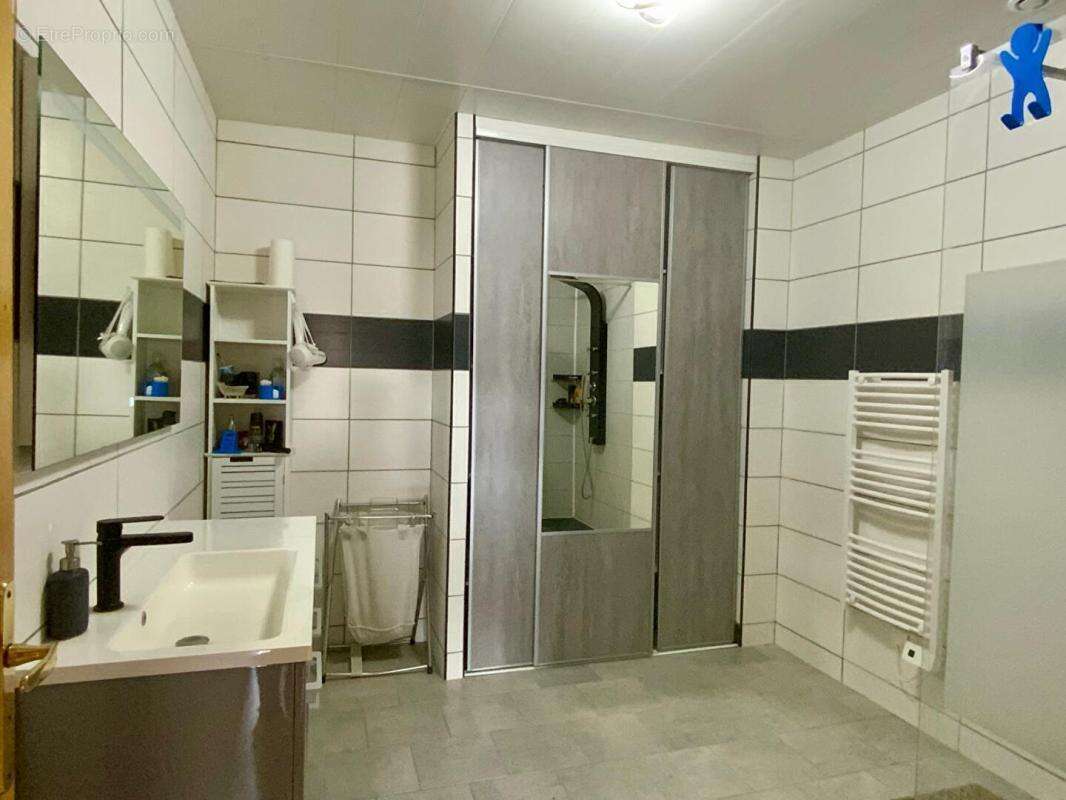 Maison à CONTREXEVILLE