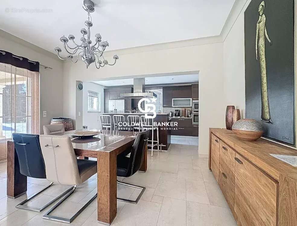 Maison à PUGET-SUR-ARGENS