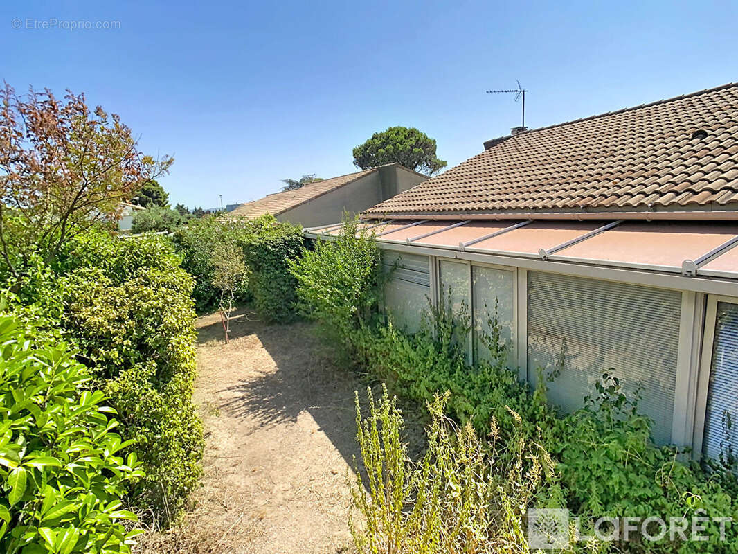 Maison Vitrolles 5 pièce(s) 104 m2 , jardin de 400m² - photo 14