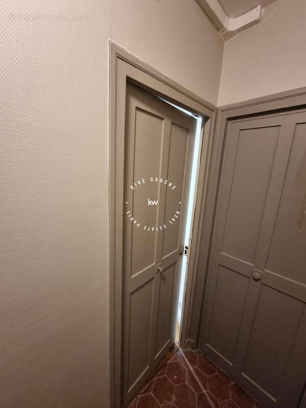 Appartement à PARIS-15E