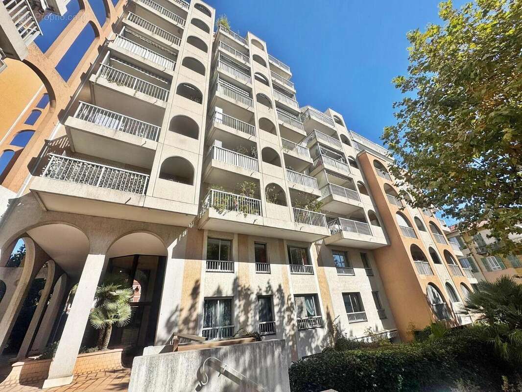   - Appartement à NICE