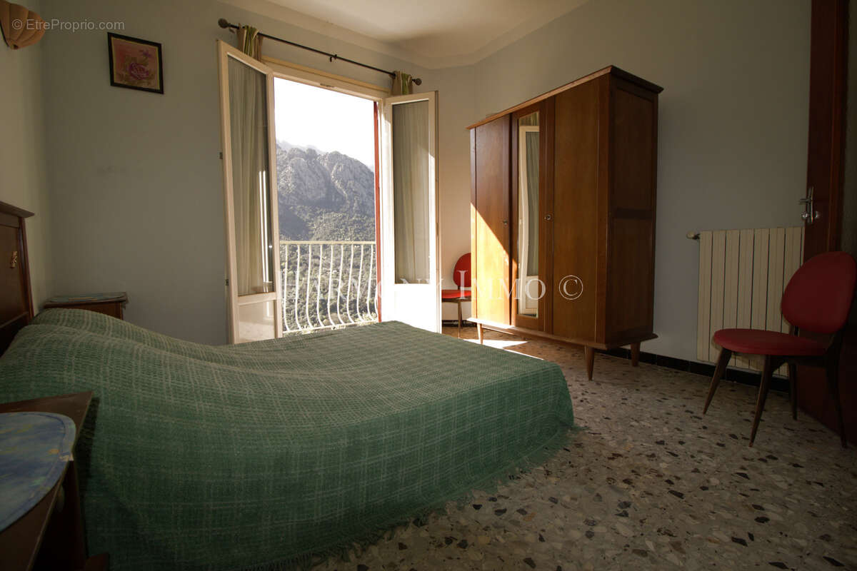 Exclusivité : Immeuble Ota  Vue Montagne Imprenable Fort Potentiel Locatif - photo 9