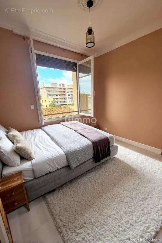 Appartement à MARSEILLE-4E