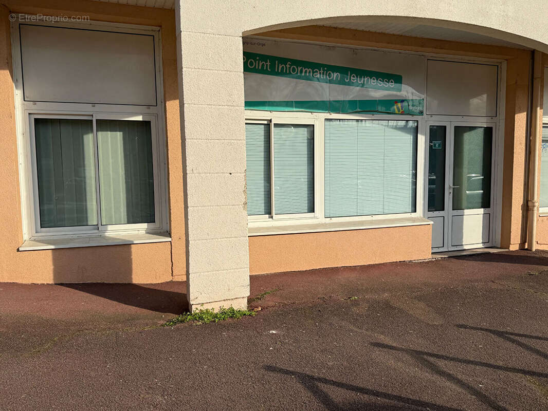 Commerce à BRETIGNY-SUR-ORGE