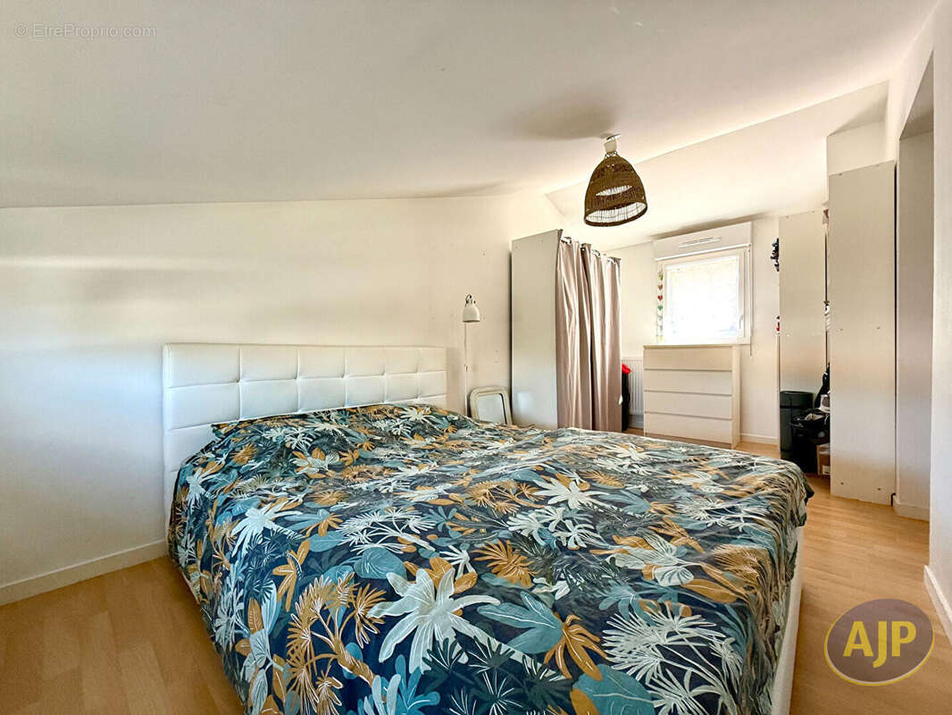 Maison à SAINTE-PAZANNE